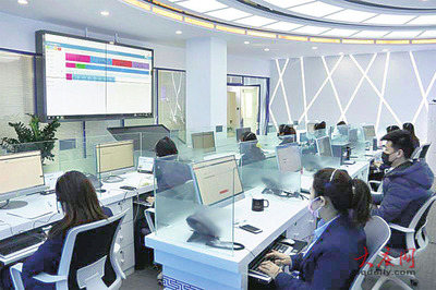 大慶交警打通電子信息技術“命脈”——網絡技術研發(fā)與服務保障