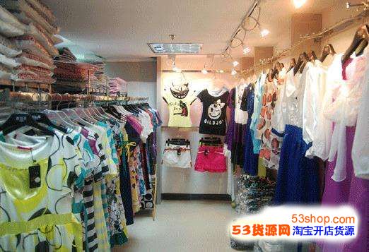 廣州服裝批發市場檔口淡季怎么拿到好貨_53貨源網